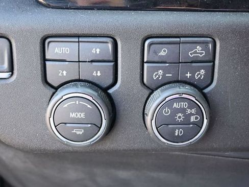 Used 2024 Chevrolet Silverado 3500 LT w/ Midnight Edition AWD/4WD image 35