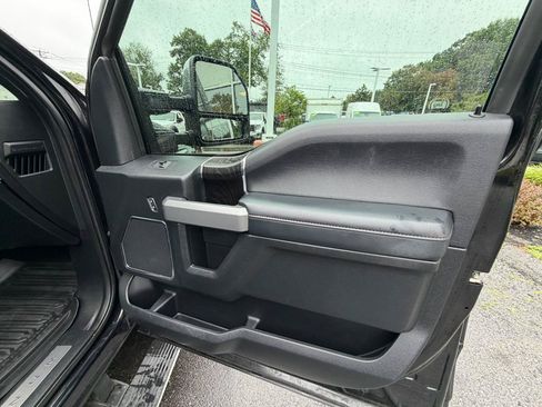 Used 2019 Ford F250 Platinum w/ Platinum Ultimate Package AWD/4WD image 48