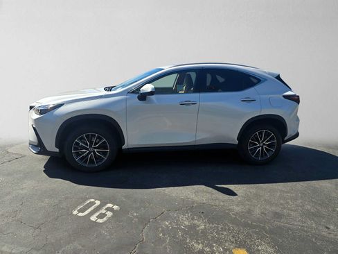 Used 2025 Lexus NX 350h AWD w/ Accessory Package (2T) image 6