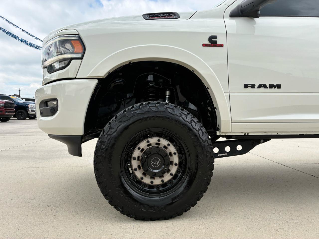 Used 2020 RAM 2500 Laramie w/ Night Edition AWD/4WD image 7