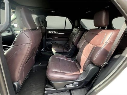 New 2025 Ford Explorer Platinum image 10