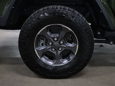 Used 2023 Jeep Gladiator Rubicon AWD/4WD image 31