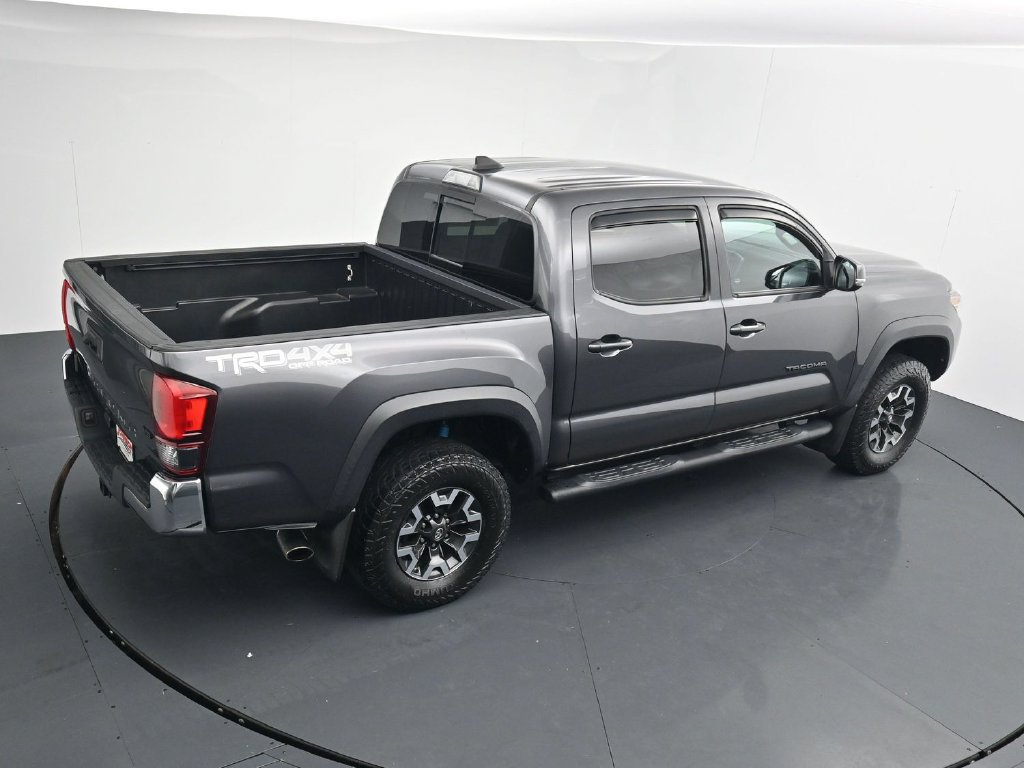 Used 2019 Toyota Tacoma TRD Off-Road AWD/4WD image 30