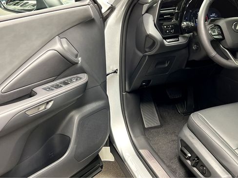 New 2026 Lexus TX 350 AWD image 8