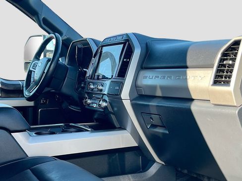 Used 2022 Ford F350 Lariat w/ Chrome Package AWD/4WD image 29