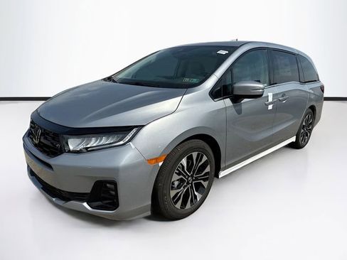 New 2026 Honda Odyssey Elite image 3