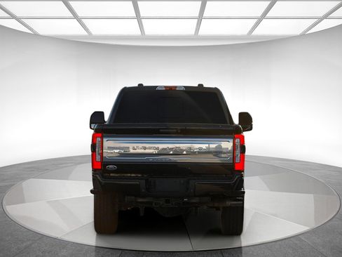 Used 2024 Ford F250 Limited image 3