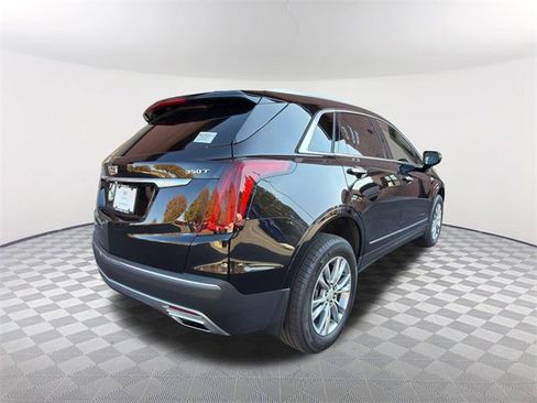 Certified 2022 Cadillac XT5 Premium Luxury image 4