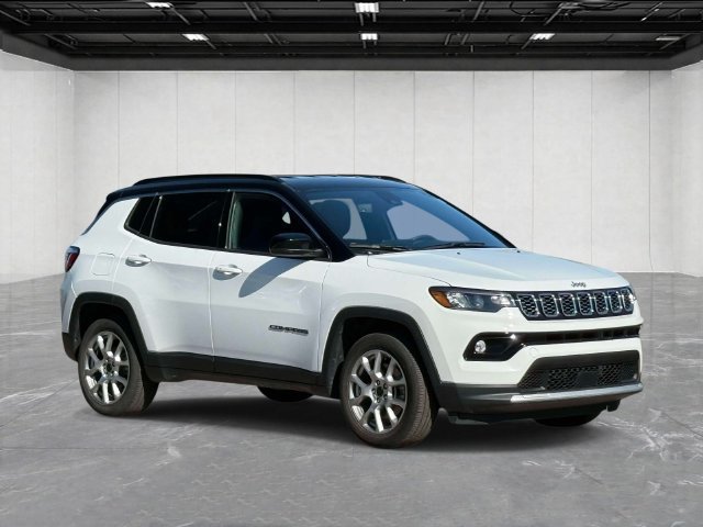 Used 2025 Jeep Compass Limited AWD/4WD image 3