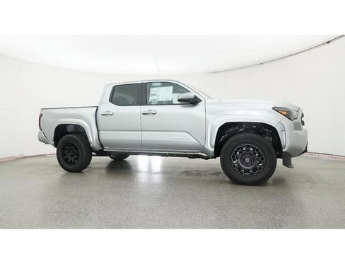 New 2025 Toyota Tacoma SR5 image 28