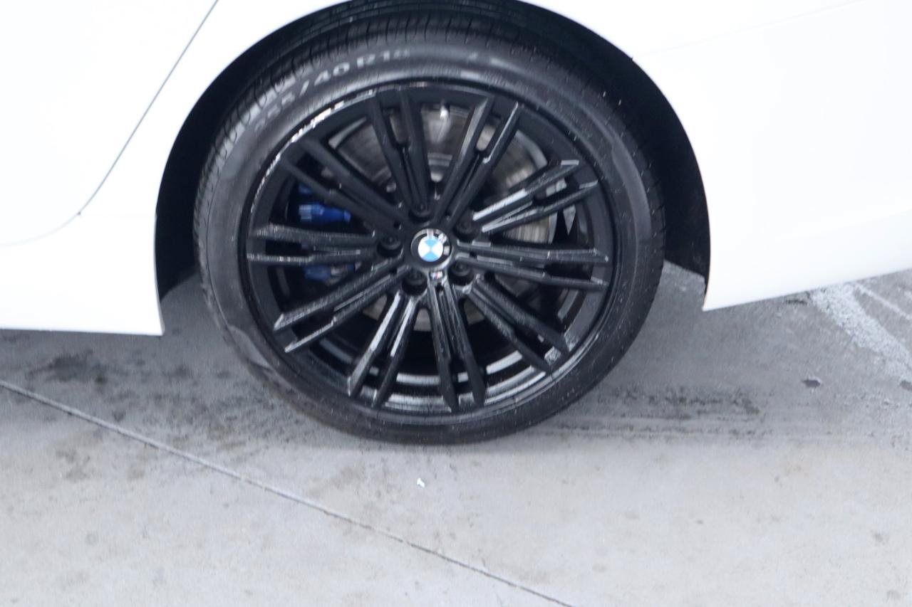 Used 2020 BMW M340i RWD image 11