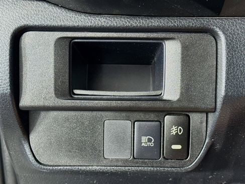 Used 2019 Toyota Tacoma SR w/ SX Package image 11