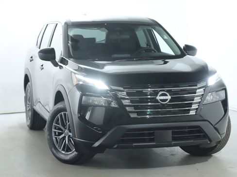 Certified 2026 Nissan Rogue S image 2