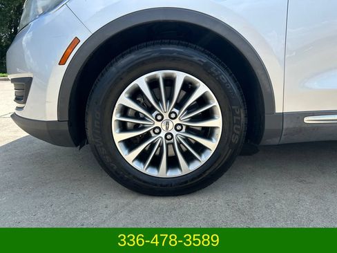 Used 2016 Lincoln MKX Select w/ Select Plus Package FWD image 27