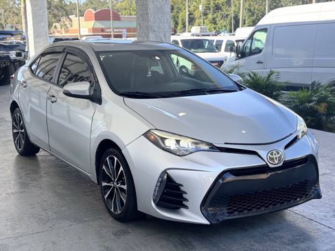 Used 2019 Toyota Corolla SE w/ SE Premium Package FWD image 10