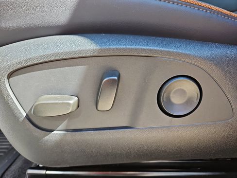 New 2026 GMC Acadia AT4 AWD/4WD image 8