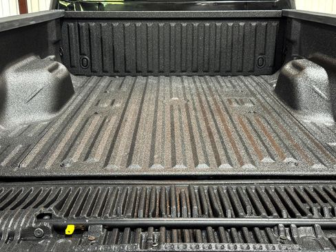 Used 2015 Ford F250 Lariat w/ Lariat Interior Package image 43