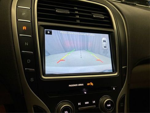 Used 2017 Lincoln MKX Reserve w/ Lincoln MKX Climate Package image 31