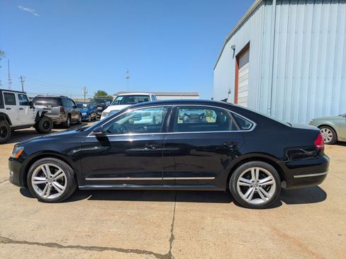 Used 2012 Volkswagen Passat TDI SEL Premium FWD image 8