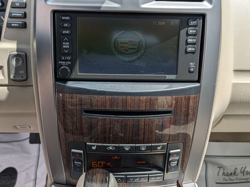 Used 2006 Cadillac XLR V RWD image 15
