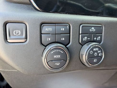 Certified 2024 Chevrolet Silverado 1500 RST AWD/4WD image 25