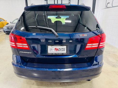Used 2018 Dodge Journey SE image 3