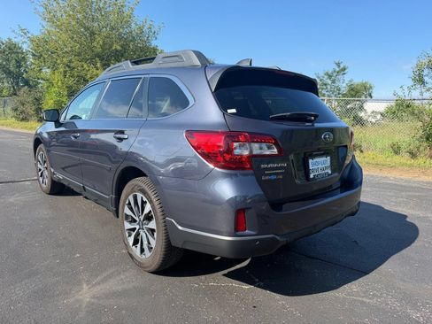 Used 2017 Subaru Outback 2.5i Limited AWD/4WD image 8
