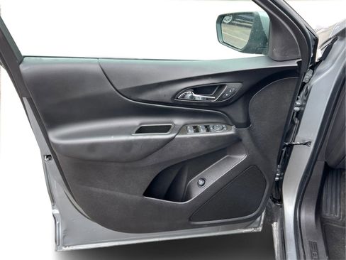 Used 2024 Chevrolet Equinox LT image 25