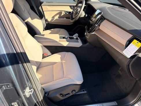 New 2026 Volvo XC90 B6 Plus w/ Protection Package image 27