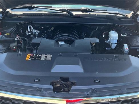 Used 2019 Chevrolet Tahoe LT w/ Luxury Package AWD/4WD image 13
