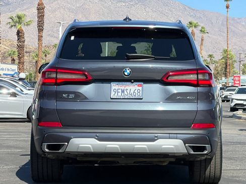 Used 2019 BMW X5 xDrive40i w/ Premium Package 2 AWD/4WD image 4
