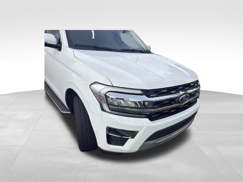 Used 2022 Ford Expedition Limited AWD/4WD image 4