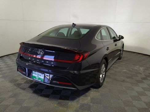 Used 2023 Hyundai Sonata SE w/ Preferred Accessory Package FWD image 7