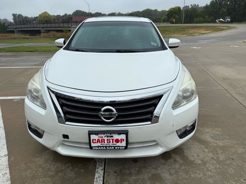 Used 2015 Nissan Altima 2.5 SL w/ Moonroof Package FWD image 4