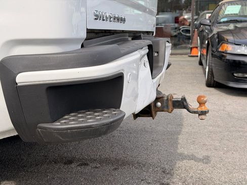 Used 2017 Chevrolet Silverado 3500 LT w/ LT Convenience Package image 10