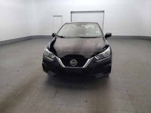 Used 2021 Nissan Versa SV FWD image 15