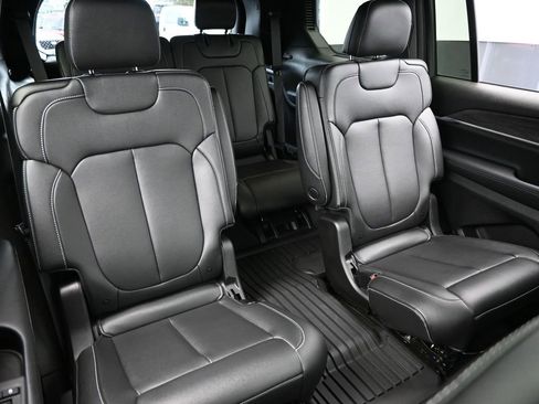 Used 2024 Jeep Grand Cherokee L Limited w/ Trailer Tow Package image 35