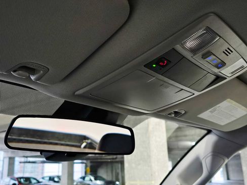 Used 2022 Toyota Tacoma SR image 16