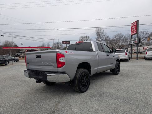 Used 2016 Toyota Tundra SR5 w/ SR5 Upgrade Package image 7