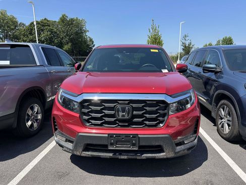 Certified 2024 Honda Passport EX-L image 2