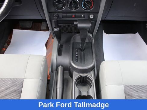 Used 2010 Jeep Wrangler Unlimited Sport AWD/4WD image 16