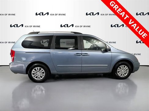 Used 2014 Kia Sedona LX image 8