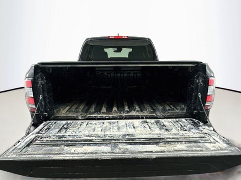 Used 2022 Nissan Frontier S AWD/4WD image 24