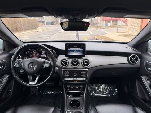 Used 2019 Mercedes-Benz GLA 250 4MATIC image 34