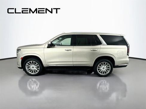 Used 2021 Cadillac Escalade Premium Luxury AWD/4WD image 6