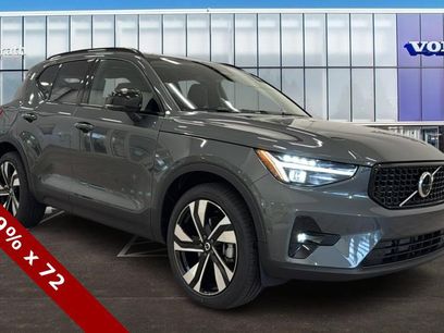 New 2026 Volvo XC40 B5 Ultra w/ Protection Package Premier