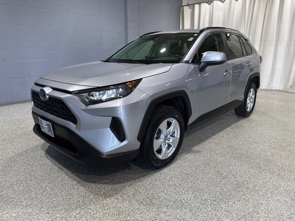 Certified 2020 Toyota RAV4 LE w/ Carpet Mat Package AWD/4WD image 6