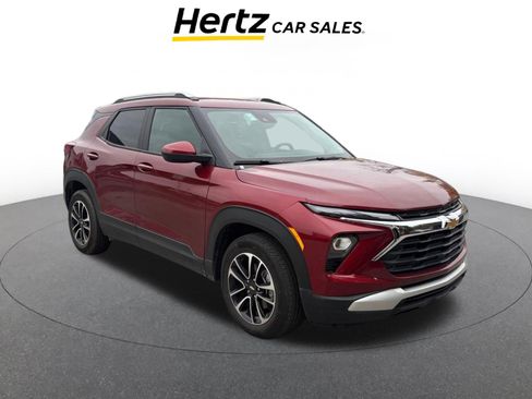 Used 2025 Chevrolet TrailBlazer LT image 1