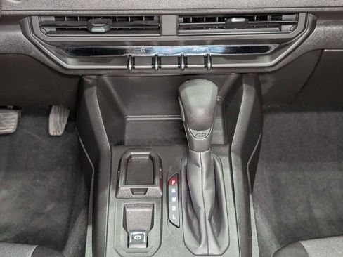 Used 2023 Chevrolet Colorado W/T RWD image 18