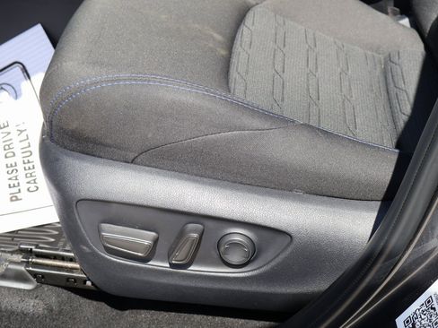 Used 2024 Toyota RAV4 SE image 23